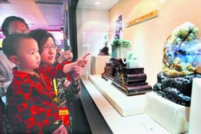 村村可闻琢玉声 独玉通灵南阳玉产业打响文化牌