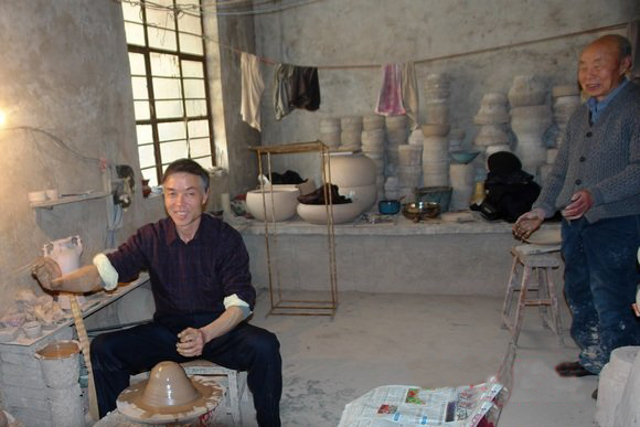 父子钧瓷情——记陶瓷艺术大师苗锡锦、苗长强