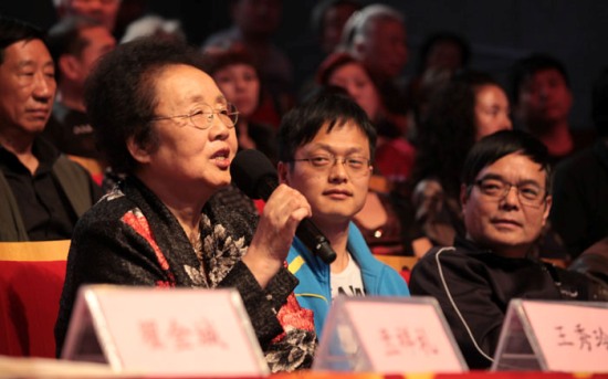 曲剧王派弟子李卫红 “周末大戏院”里开专场