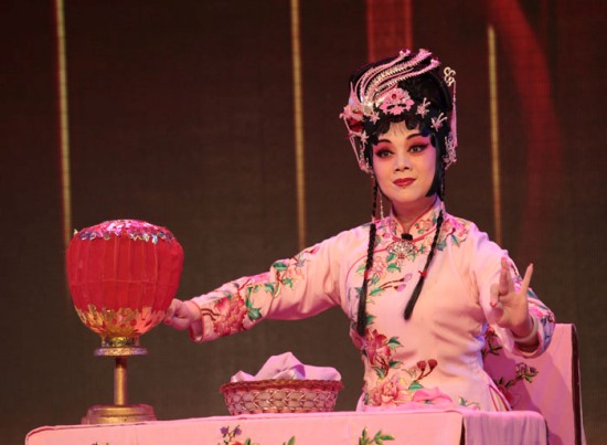 曲剧王派弟子李卫红 “周末大戏院”里开专场