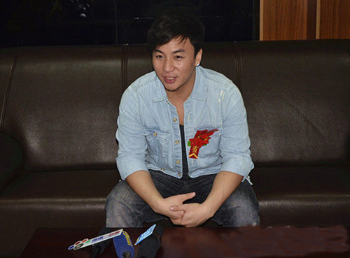 专访“功夫王子”释小龙:压力都会有 一直在努力