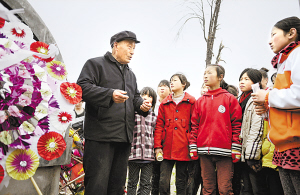 赵松武:抗战老兵为战友守墓22载