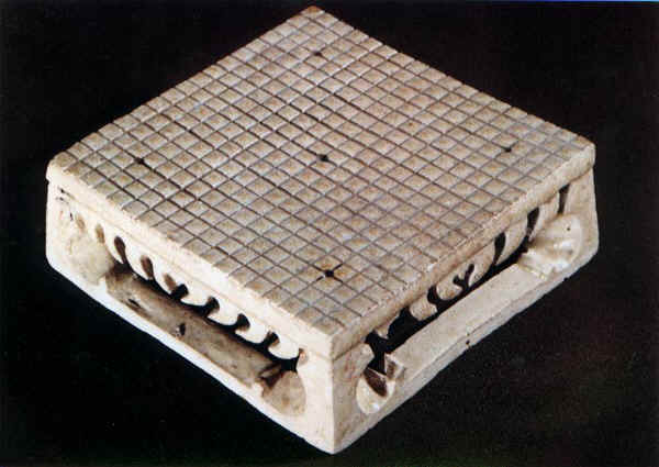 中国隋代就开始盛行19道围棋