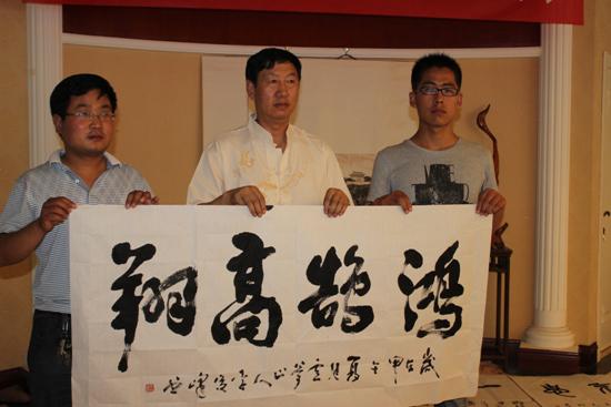 鷨ΪĸУ߿״ԪƷ