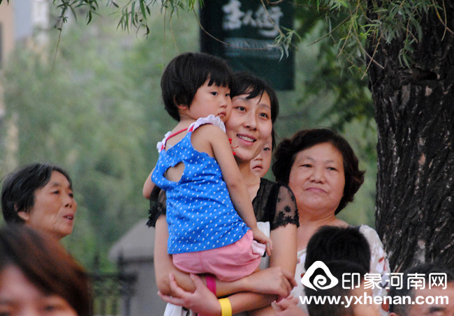 ҵΡӰԱѡ˽Ļ㳡¡ؿ