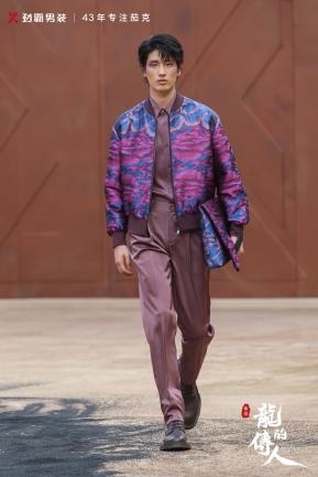 װʱжԻлйѿ˽ԡĴˡ