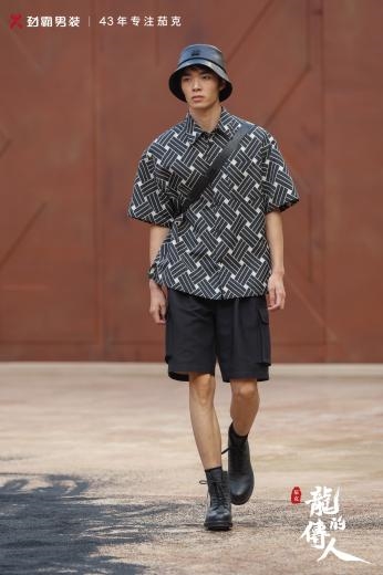 װʱжԻлйѿ˽ԡĴˡ